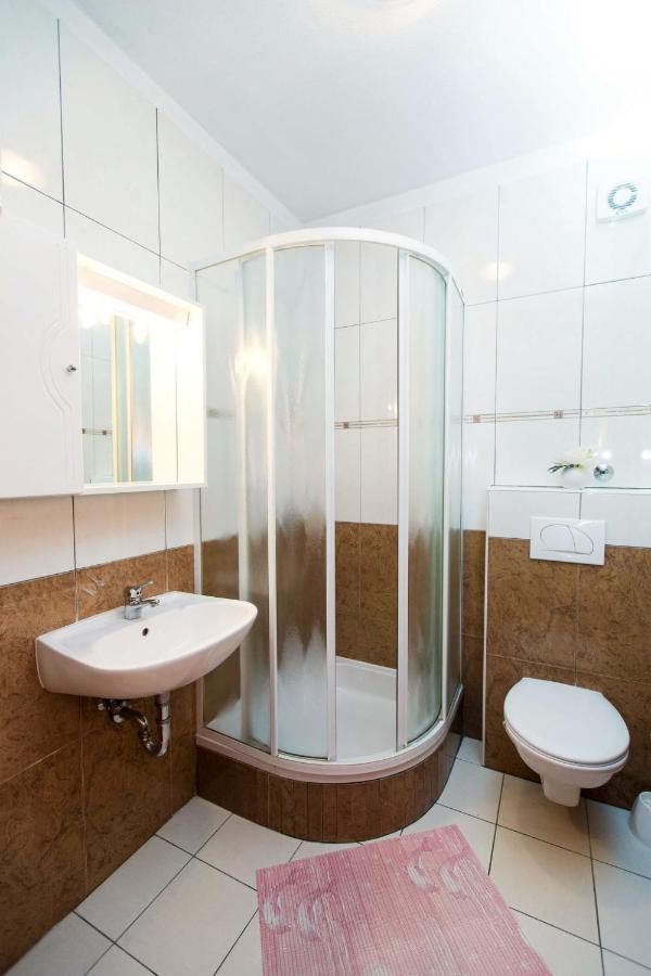 Apartment Nikol - CKV123 Crikvenica Buitenkant foto