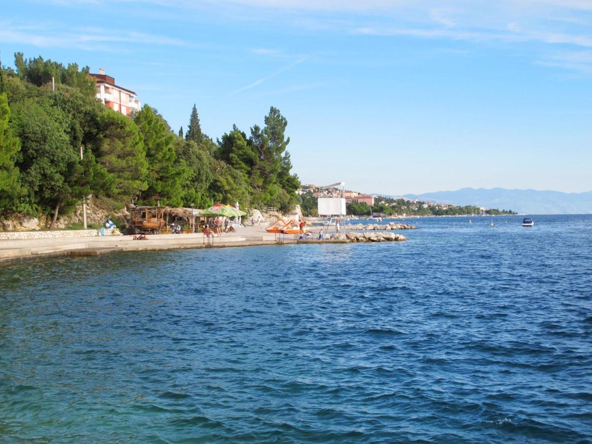 Apartment Nikol - CKV123 Crikvenica Buitenkant foto